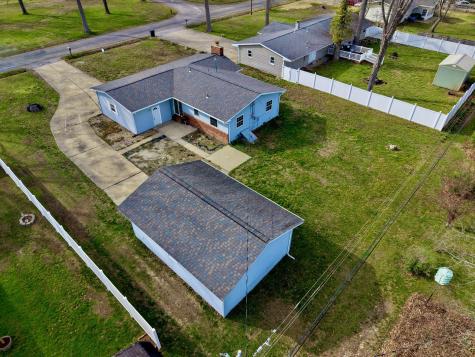 274 Oaktree Ave Avenue Salem IL 62881
