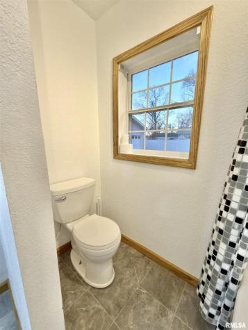 274 Oaktree Ave Avenue Salem IL 62881