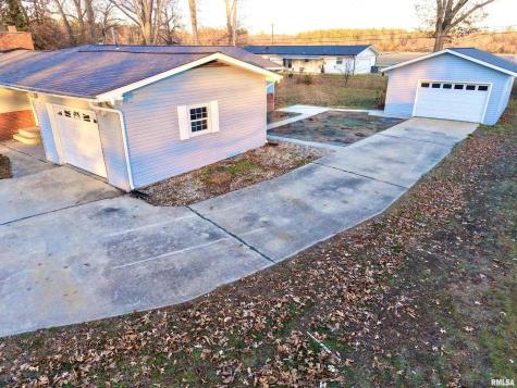 274 Oaktree Ave Avenue Salem IL 62881