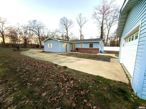 274 Oaktree Ave Avenue Salem IL 62881