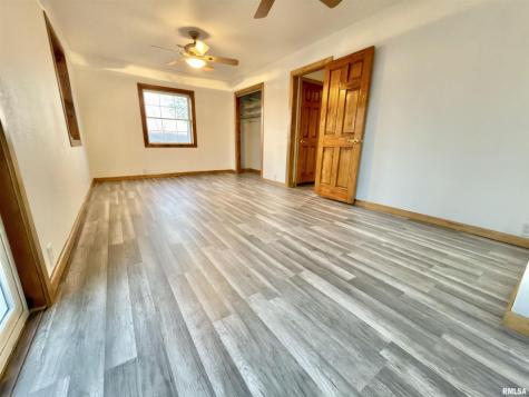 274 Oaktree Ave Avenue Salem IL 62881