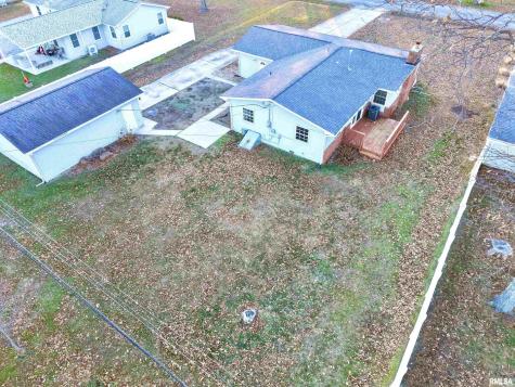 274 Oaktree Ave Avenue Salem IL 62881