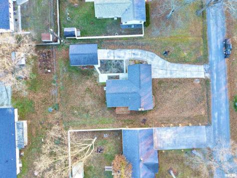 274 Oaktree Ave Avenue Salem IL 62881
