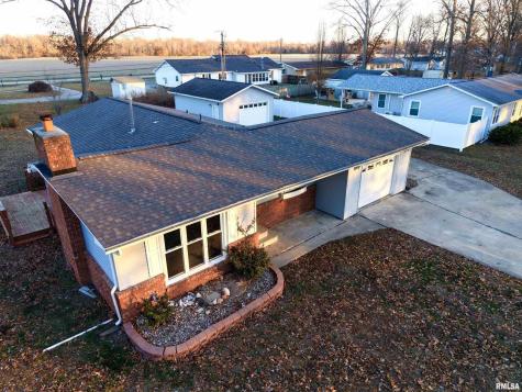 274 Oaktree Ave Avenue Salem IL 62881