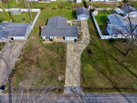 274 Oaktree Ave Avenue Salem IL 62881