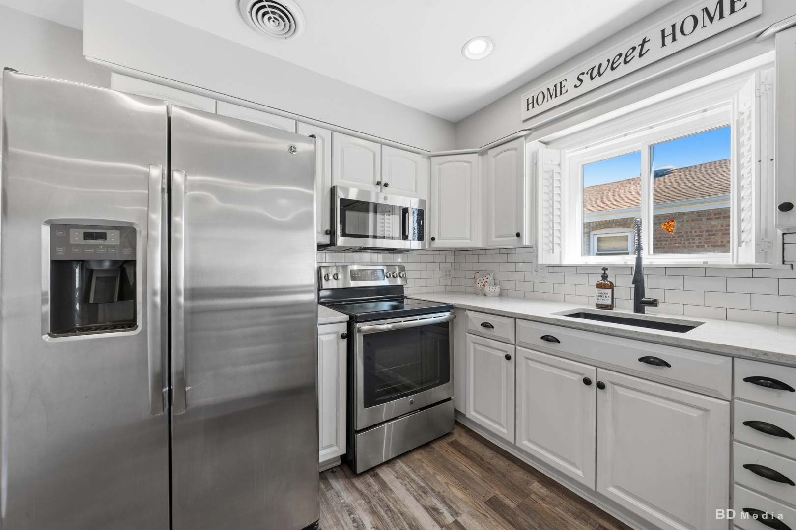 10546 South Drake Avenue Chicago IL 60655
