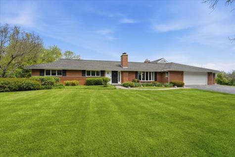 520 West Merri Oaks Road Barrington Hills IL 60010