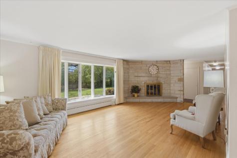 520 West Merri Oaks Road Barrington Hills IL 60010