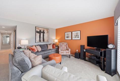 540 Milan Lane Hoffman Estates IL 60169