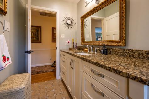 6 Marquette Lane Kankakee IL 60901