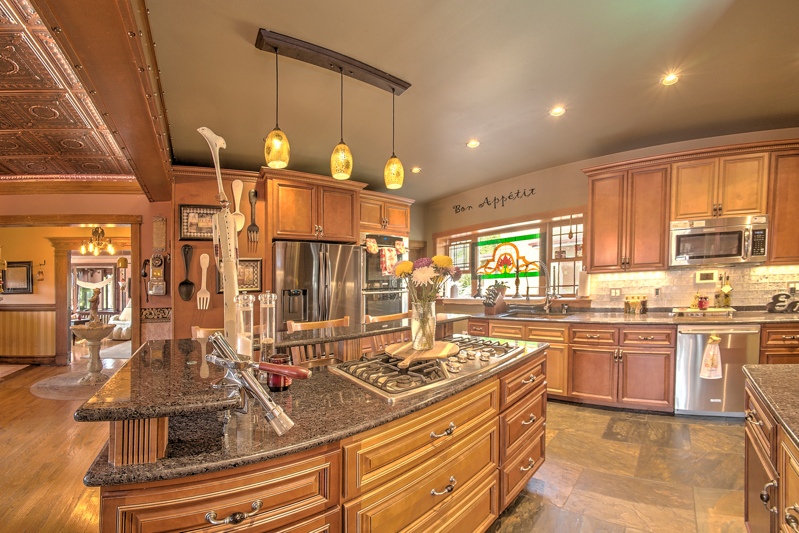 10127 South Hoyne Avenue Chicago IL 60643