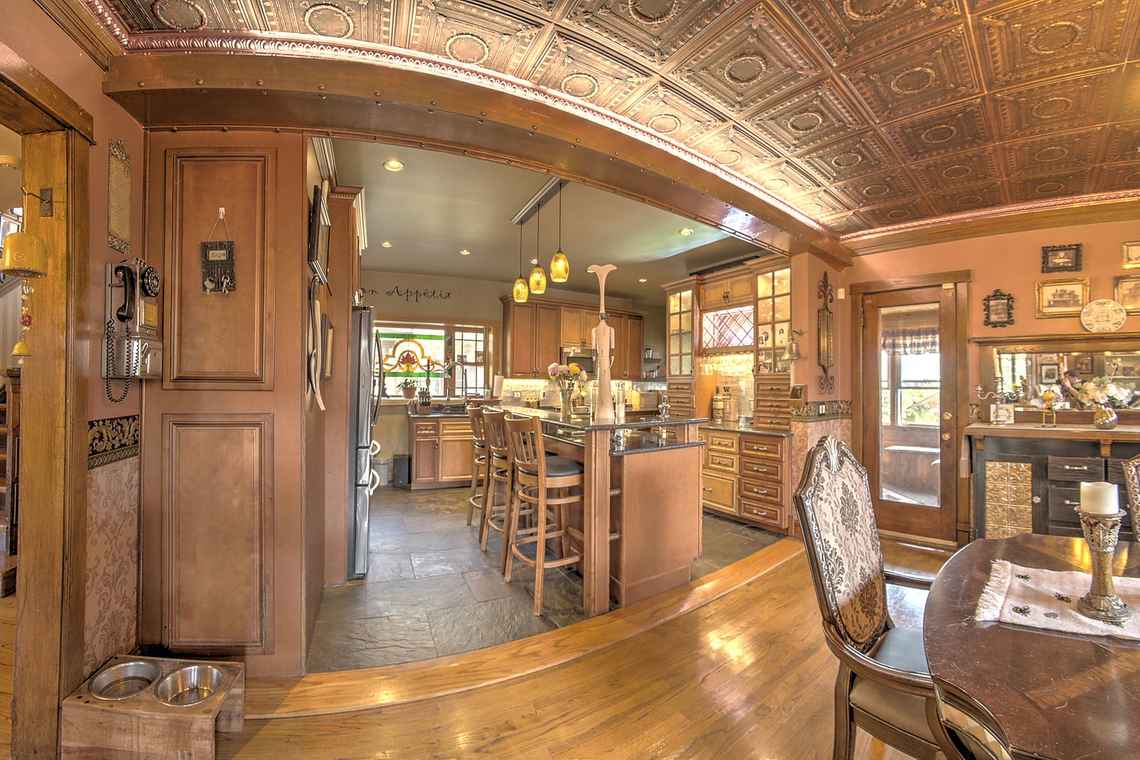 10127 South Hoyne Avenue Chicago IL 60643