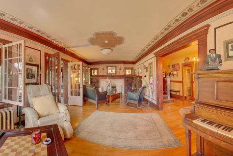 10127 South Hoyne Avenue Chicago IL 60643