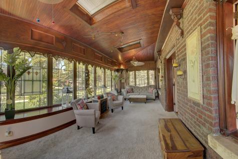 10127 South Hoyne Avenue Chicago IL 60643