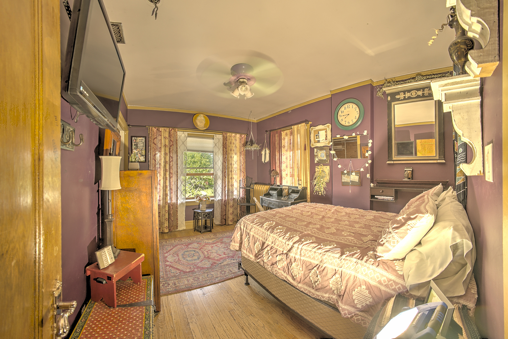10127 South Hoyne Avenue Chicago IL 60643