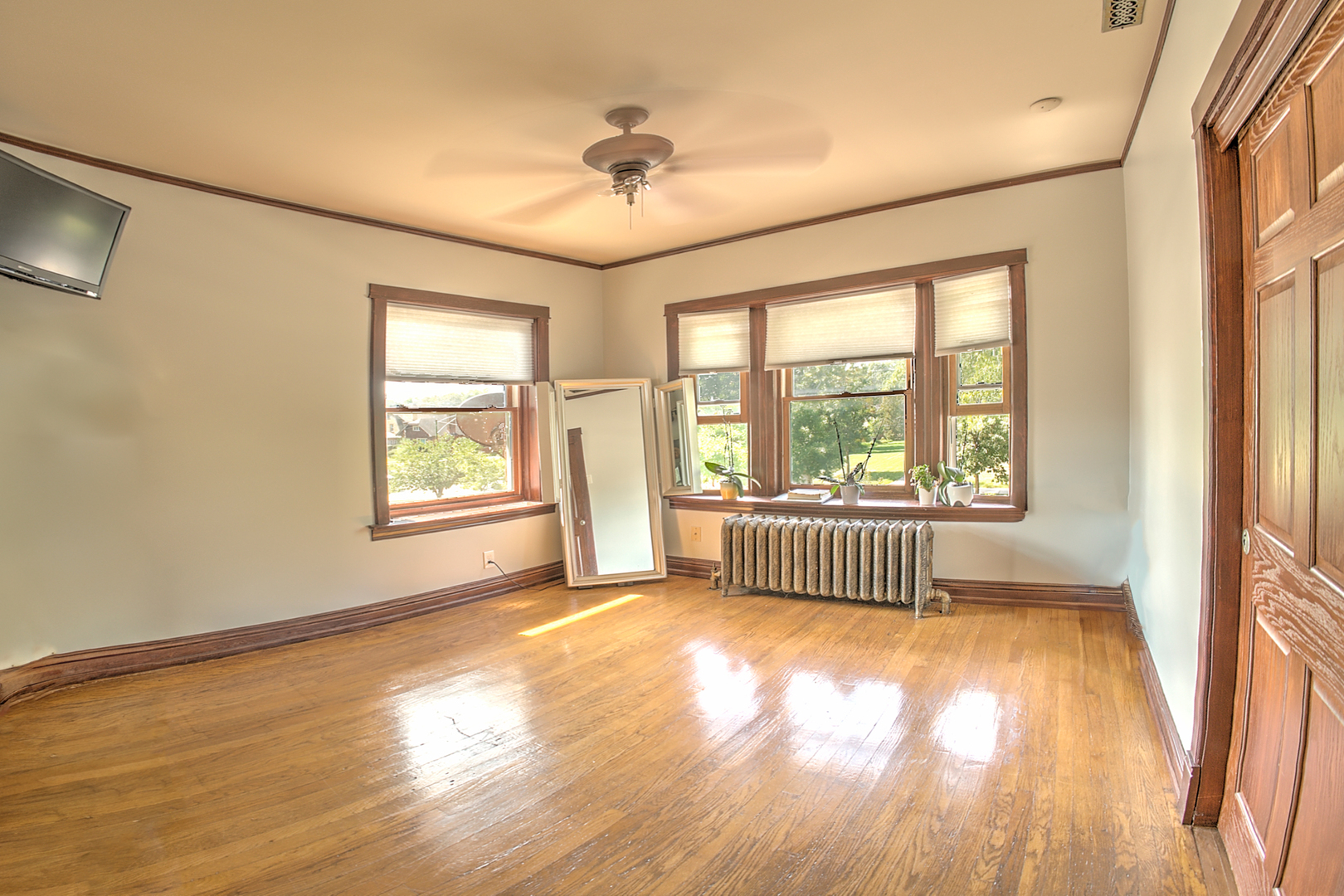 10127 South Hoyne Avenue Chicago IL 60643