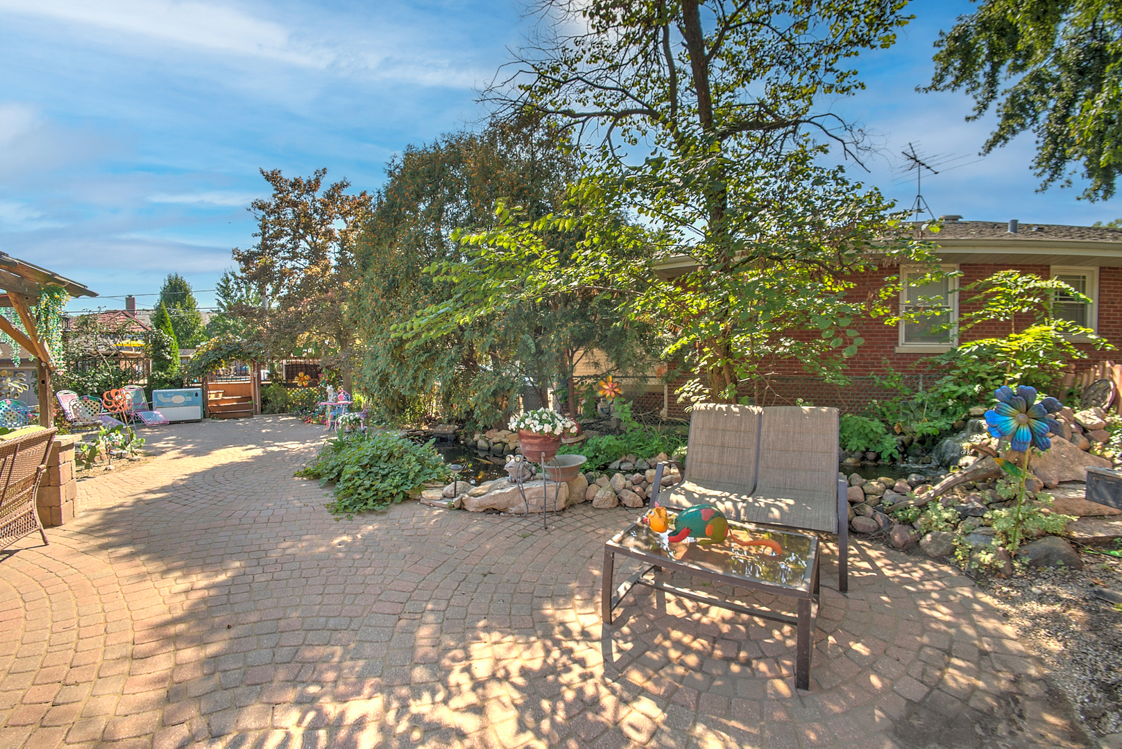 10127 South Hoyne Avenue Chicago IL 60643