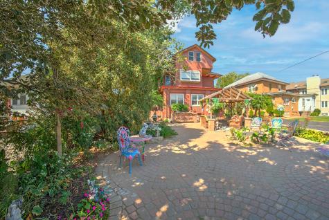 10127 South Hoyne Avenue Chicago IL 60643