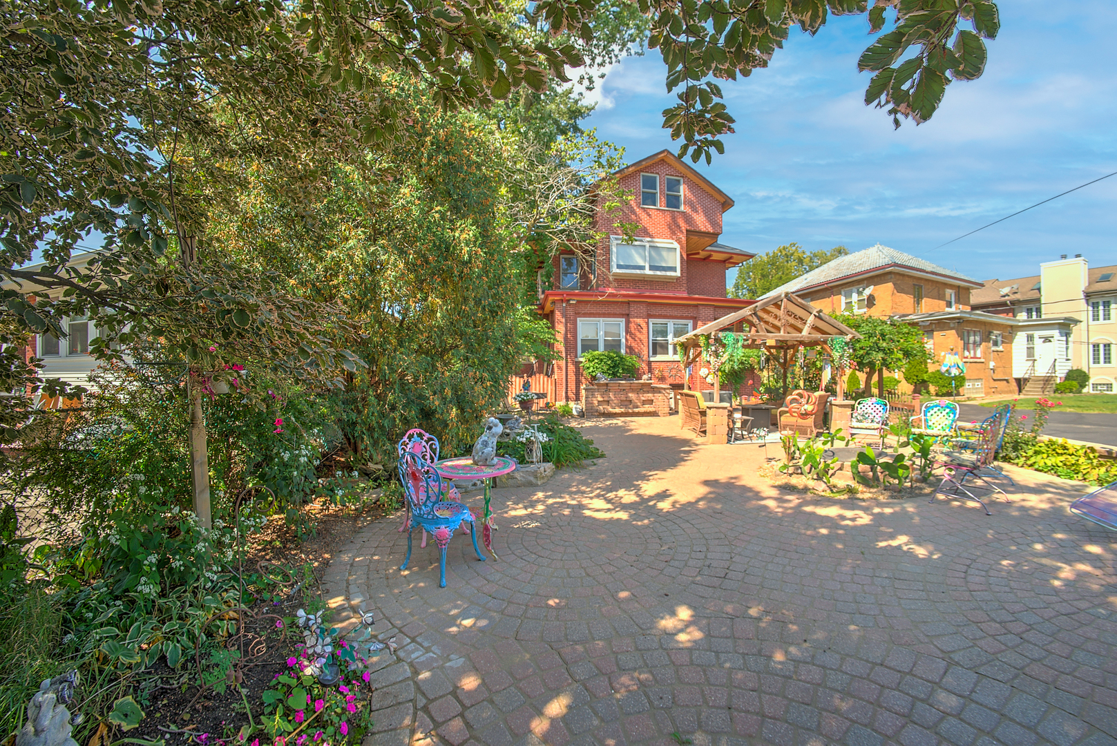 10127 South Hoyne Avenue Chicago IL 60643