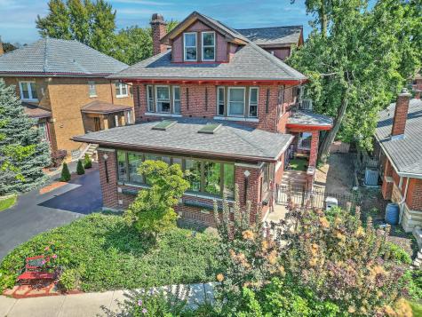 10127 South Hoyne Avenue Chicago IL 60643