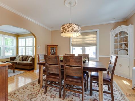 805 South Mitchell Avenue Arlington Heights IL 60005