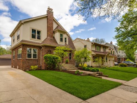 805 South Mitchell Avenue Arlington Heights IL 60005