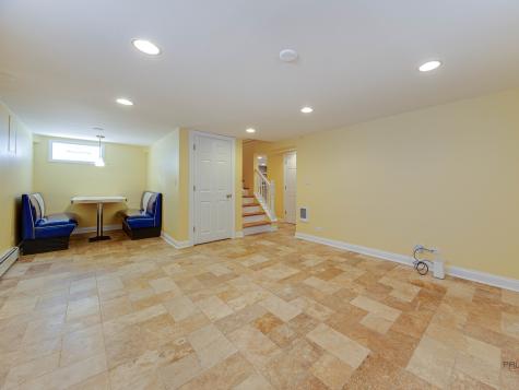 805 South Mitchell Avenue Arlington Heights IL 60005