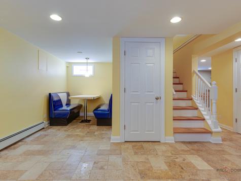 805 South Mitchell Avenue Arlington Heights IL 60005