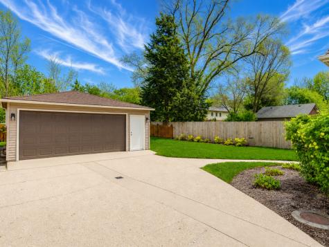 805 South Mitchell Avenue Arlington Heights IL 60005