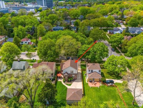 805 South Mitchell Avenue Arlington Heights IL 60005