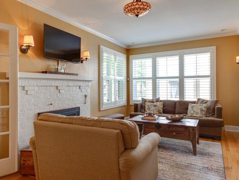 805 South Mitchell Avenue Arlington Heights IL 60005