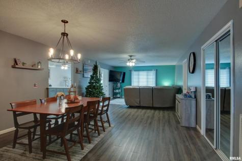 3012 Bluff Ridge Drive Quincy IL 62305