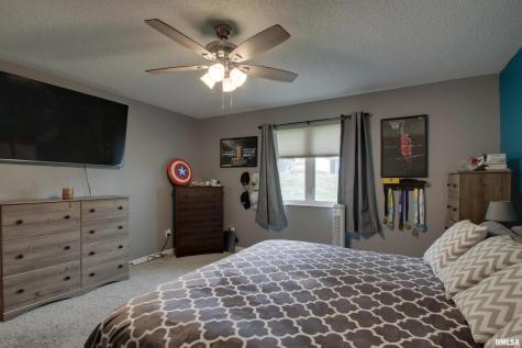 3012 Bluff Ridge Drive Quincy IL 62305