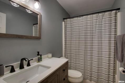 3012 Bluff Ridge Drive Quincy IL 62305