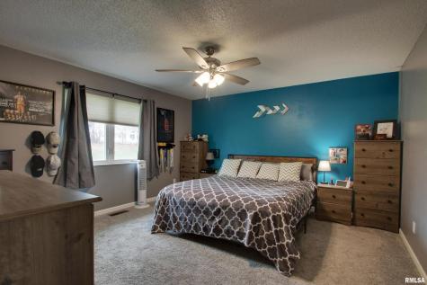 3012 Bluff Ridge Drive Quincy IL 62305