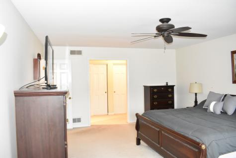 175 Hilltop Avenue Barrington IL 60010