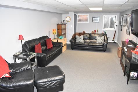 175 Hilltop Avenue Barrington IL 60010