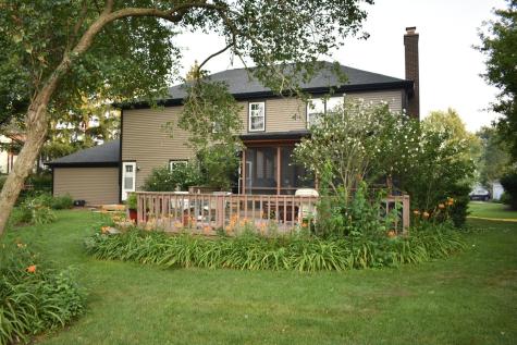 175 Hilltop Avenue Barrington IL 60010