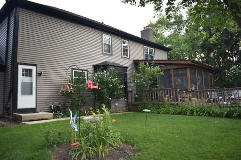 175 Hilltop Avenue Barrington IL 60010