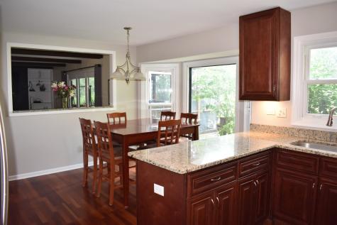 175 Hilltop Avenue Barrington IL 60010