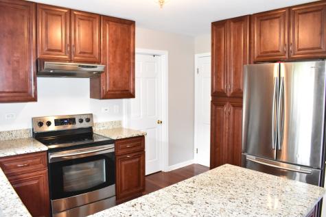 175 Hilltop Avenue Barrington IL 60010