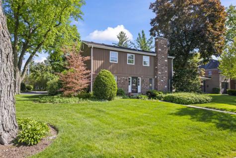 512 South Bristol Lane Arlington Heights IL 60005
