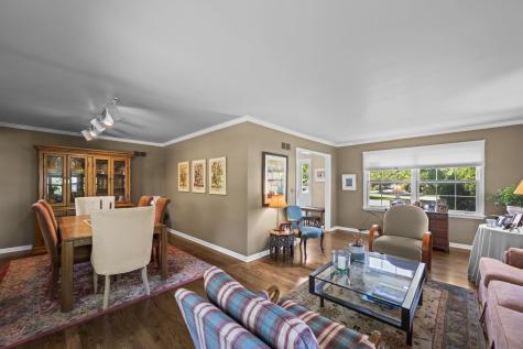 512 South Bristol Lane Arlington Heights IL 60005