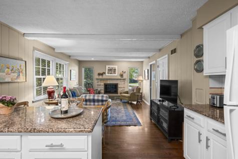 512 South Bristol Lane Arlington Heights IL 60005