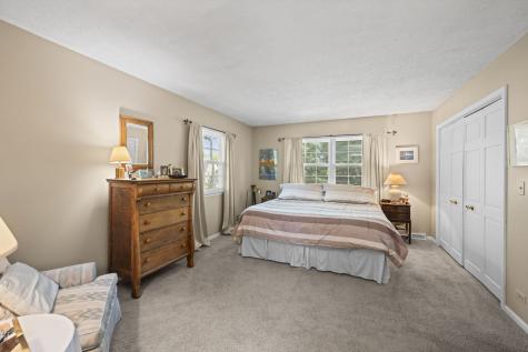 512 South Bristol Lane Arlington Heights IL 60005