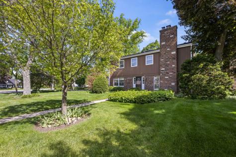 512 South Bristol Lane Arlington Heights IL 60005