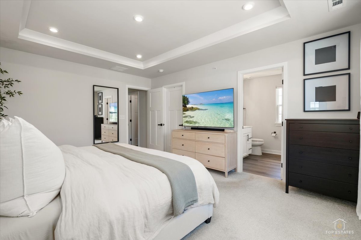 197 Canterbury Way Lake Zurich IL 60047