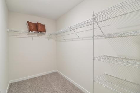 1764 Stable Lane Aurora IL 60503