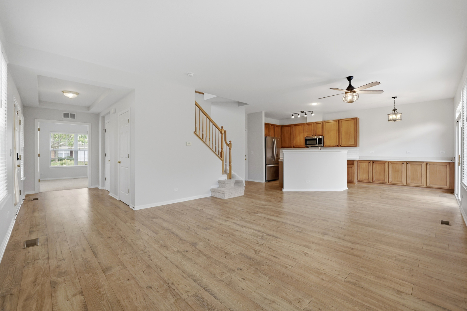 2246 Pembridge Drive Lake In The Hills IL 60156