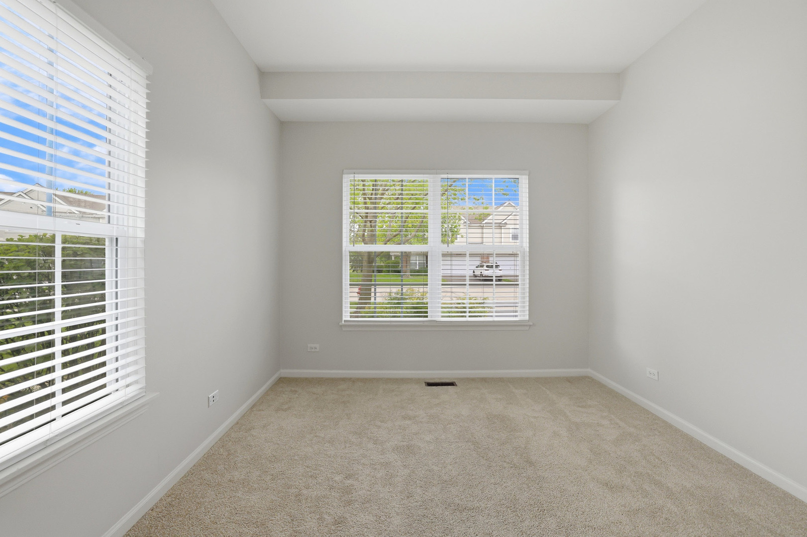 2246 Pembridge Drive Lake In The Hills IL 60156